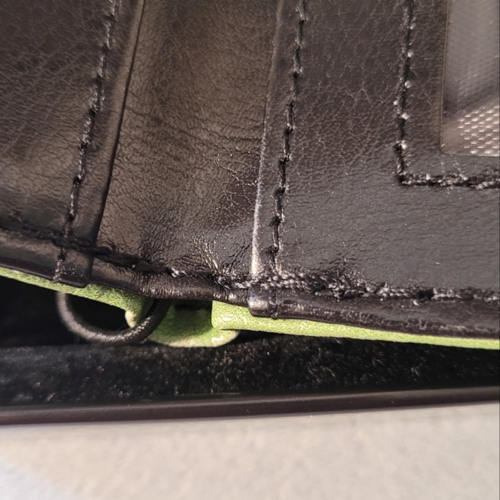 Rick & Morty Wallet (Pickle Rick) in tin - Picture 14 of 16